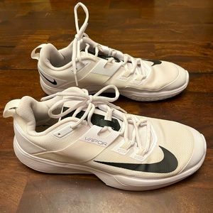 Men’s Nike Vapor Lite Tennis shoes
